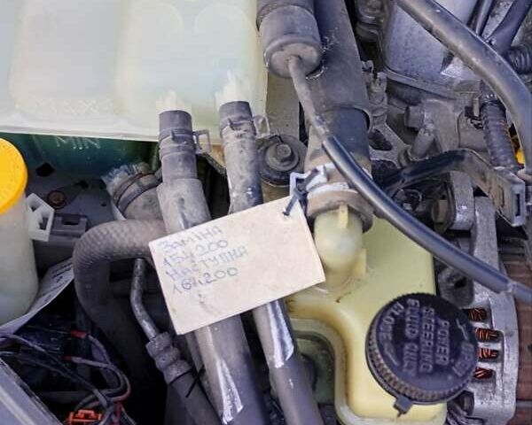 Бежевый Мазда 3, объемом двигателя 1.6 л и пробегом 161 тыс. км за 3750 $, фото 25 на Automoto.ua