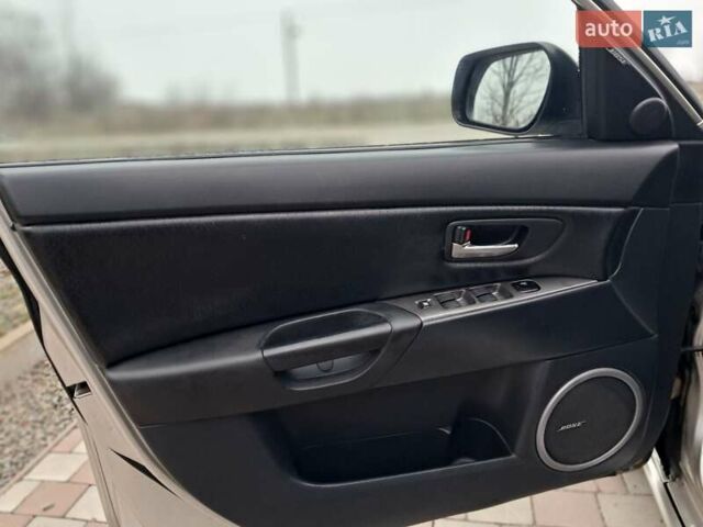 Бежевый Мазда 3, объемом двигателя 2.02 л и пробегом 216 тыс. км за 5000 $, фото 9 на Automoto.ua