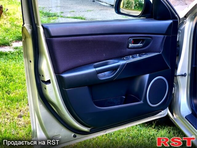 Бежевий Мазда 3, об'ємом двигуна 1.6 л та пробігом 115 тис. км за 6900 $, фото 7 на Automoto.ua