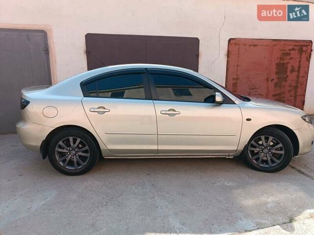 Бежевий Мазда 3, об'ємом двигуна 1.6 л та пробігом 280 тис. км за 4650 $, фото 5 на Automoto.ua