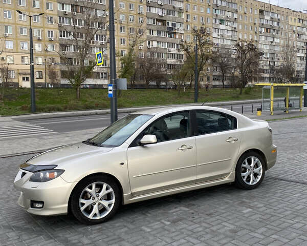 Бежевый Мазда 3, объемом двигателя 2 л и пробегом 214 тыс. км за 4750 $, фото 3 на Automoto.ua
