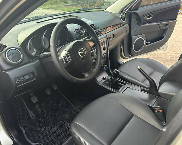 Мазда 3 2007 у Миколаєві на Automoto.ua Бежевий Мазда 3, об'ємом двигуна 1.6 л та пробігом 180 тис. км за 5300 $, фото 3 на Automoto.ua