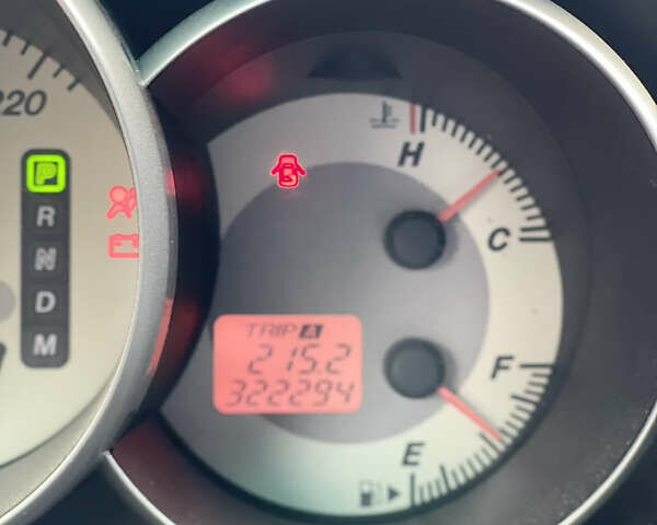 Бежевый Мазда 3, объемом двигателя 1.6 л и пробегом 320 тыс. км за 4950 $, фото 20 на Automoto.ua