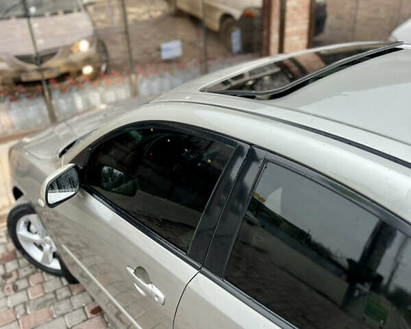 Бежевый Мазда 3, объемом двигателя 1.6 л и пробегом 135 тыс. км за 5199 $, фото 74 на Automoto.ua