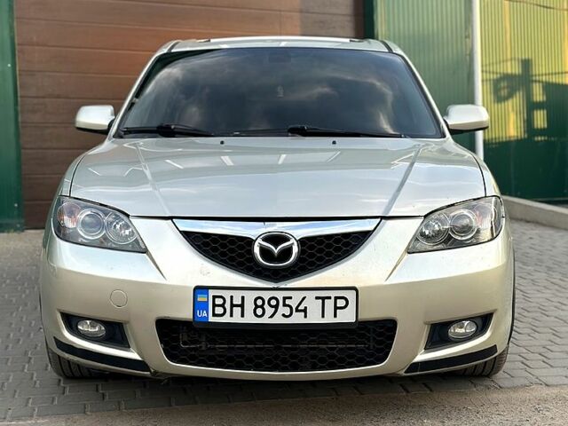Бежевый Мазда 3, объемом двигателя 1.6 л и пробегом 155 тыс. км за 4950 $, фото 2 на Automoto.ua