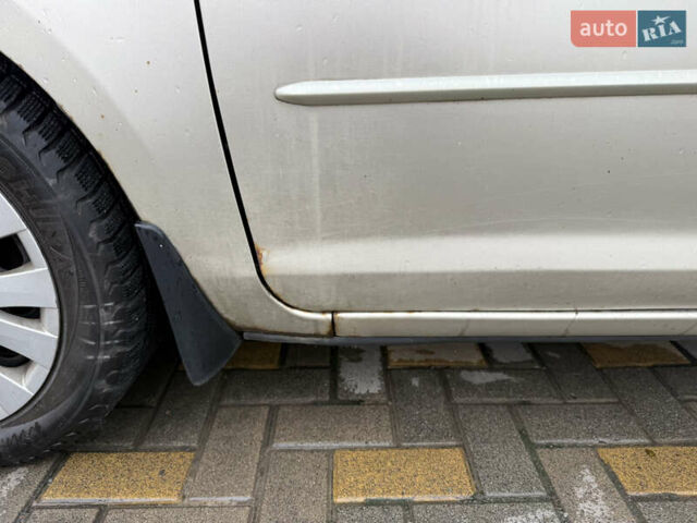 Бежевий Мазда 3, об'ємом двигуна 1.6 л та пробігом 230 тис. км за 5000 $, фото 7 на Automoto.ua