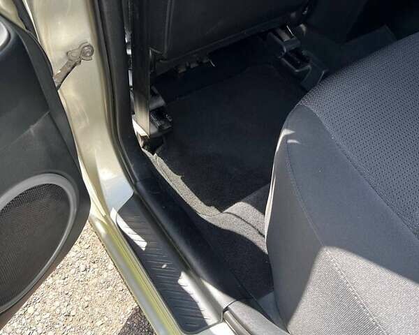 Бежевый Мазда 3, объемом двигателя 1.6 л и пробегом 96 тыс. км за 6200 $, фото 15 на Automoto.ua