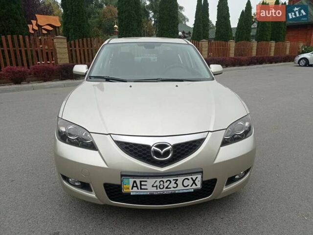 Бежевий Мазда 3, об'ємом двигуна 2 л та пробігом 32 тис. км за 8800 $, фото 7 на Automoto.ua