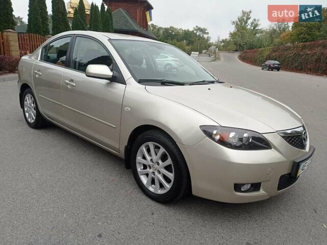 Бежевий Мазда 3, об'ємом двигуна 2 л та пробігом 32 тис. км за 8800 $, фото 6 на Automoto.ua