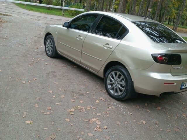 Бежевый Мазда 3, объемом двигателя 0 л и пробегом 223 тыс. км за 5400 $, фото 2 на Automoto.ua