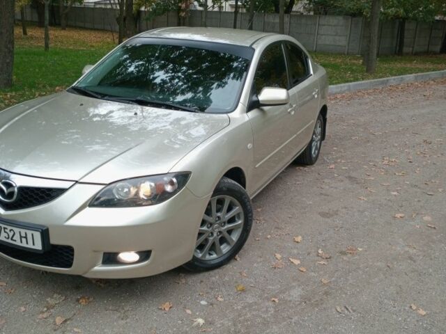 Бежевый Мазда 3, объемом двигателя 0 л и пробегом 223 тыс. км за 5400 $, фото 1 на Automoto.ua