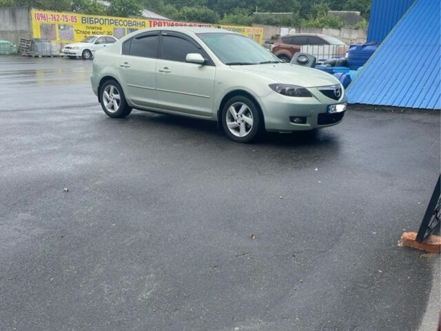 Бежевый Мазда 3, объемом двигателя 2 л и пробегом 200 тыс. км за 5500 $, фото 1 на Automoto.ua