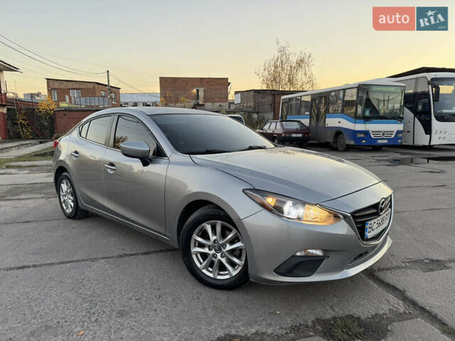 Бежевый Мазда 3, объемом двигателя 2 л и пробегом 200 тыс. км за 10000 $, фото 1 на Automoto.ua