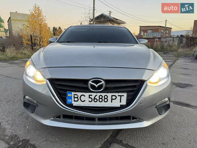 Бежевый Мазда 3, объемом двигателя 2 л и пробегом 200 тыс. км за 10000 $, фото 7 на Automoto.ua