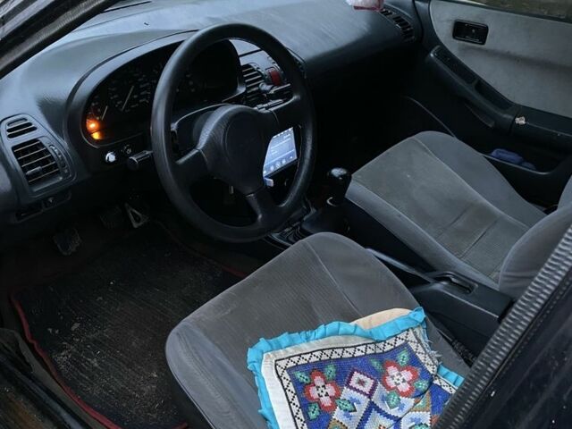 Черный Мазда 3, объемом двигателя 1.8 л и пробегом 313 тыс. км за 674 $, фото 5 на Automoto.ua