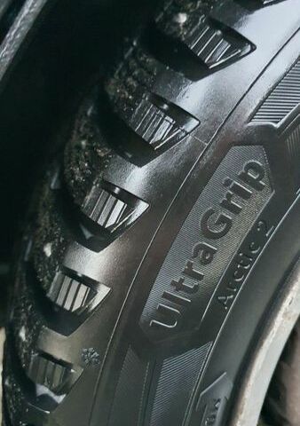 Черный Мазда 3, объемом двигателя 1.6 л и пробегом 205 тыс. км за 3000 $, фото 18 на Automoto.ua