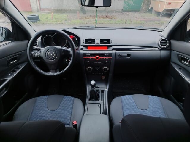 Чорний Мазда 3, об'ємом двигуна 1.6 л та пробігом 242 тис. км за 4250 $, фото 13 на Automoto.ua