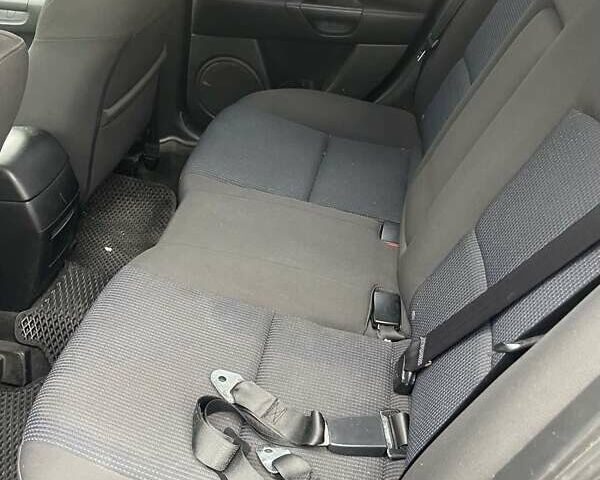 Чорний Мазда 3, об'ємом двигуна 1.6 л та пробігом 230 тис. км за 2600 $, фото 6 на Automoto.ua