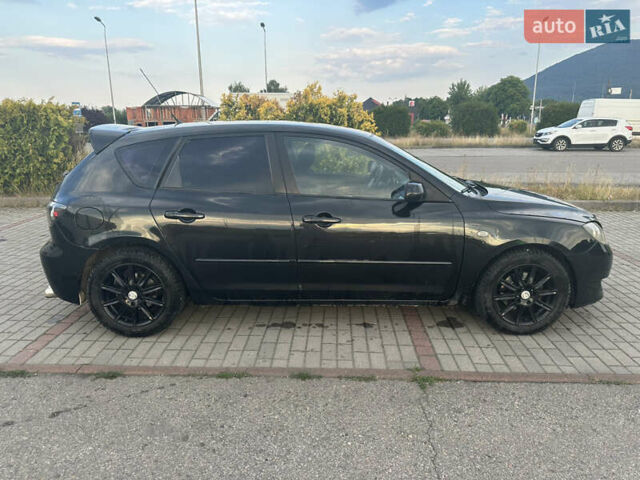 Черный Мазда 3, объемом двигателя 1.6 л и пробегом 280 тыс. км за 3800 $, фото 3 на Automoto.ua