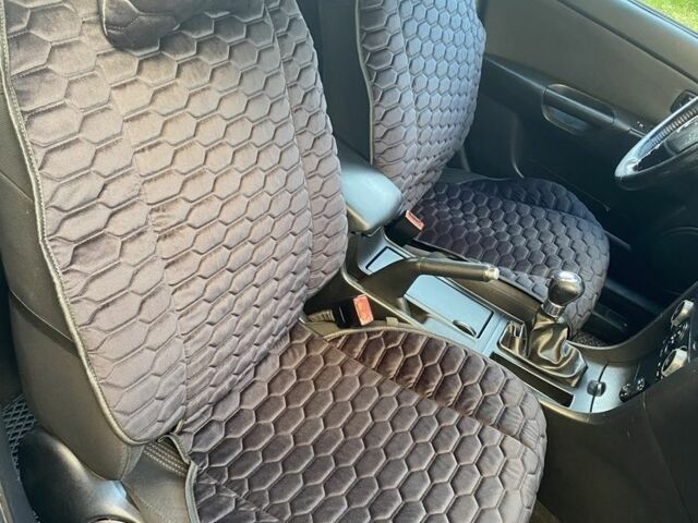 Чорний Мазда 3, об'ємом двигуна 1.6 л та пробігом 340 тис. км за 3700 $, фото 4 на Automoto.ua