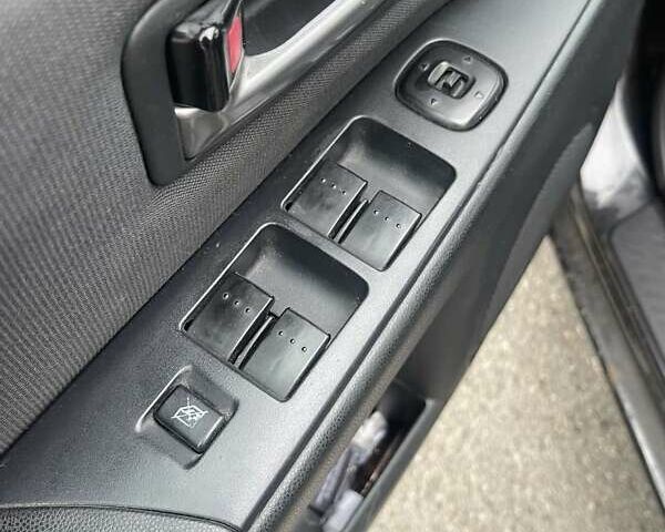 Черный Мазда 3, объемом двигателя 1.6 л и пробегом 230 тыс. км за 2650 $, фото 1 на Automoto.ua