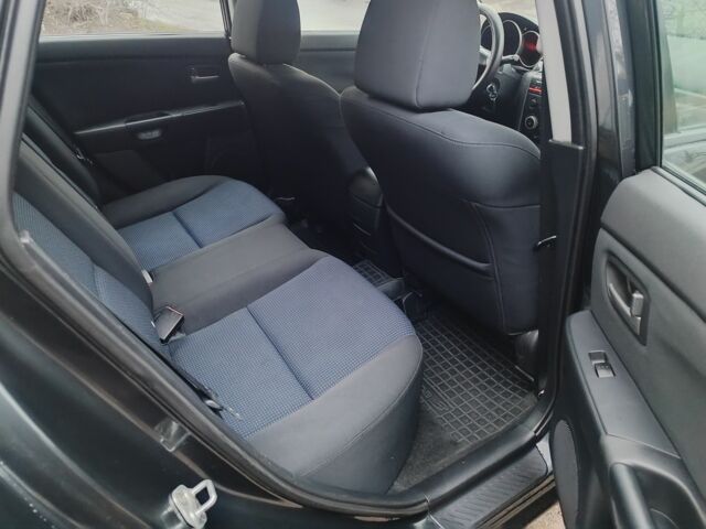 Чорний Мазда 3, об'ємом двигуна 1.6 л та пробігом 242 тис. км за 4250 $, фото 11 на Automoto.ua