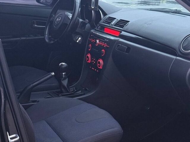 Черный Мазда 3, объемом двигателя 0 л и пробегом 300 тыс. км за 4500 $, фото 7 на Automoto.ua