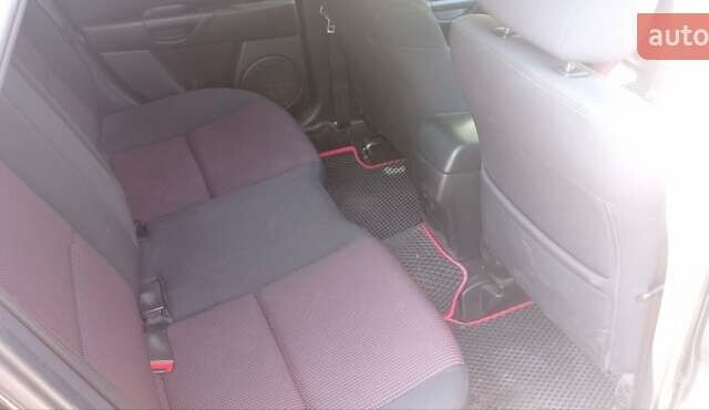 Черный Мазда 3, объемом двигателя 1.6 л и пробегом 322 тыс. км за 4700 $, фото 11 на Automoto.ua