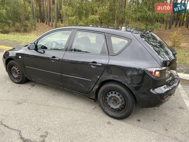 Черный Мазда 3, объемом двигателя 1.6 л и пробегом 347 тыс. км за 3500 $, фото 4 на Automoto.ua