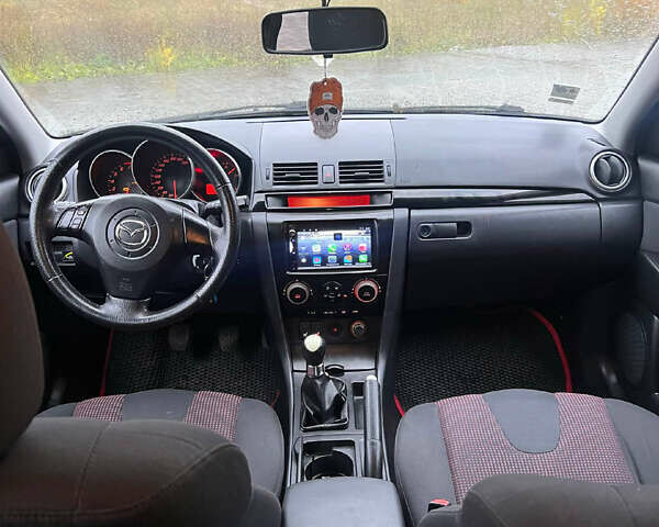 Черный Мазда 3, объемом двигателя 1.6 л и пробегом 270 тыс. км за 3800 $, фото 3 на Automoto.ua