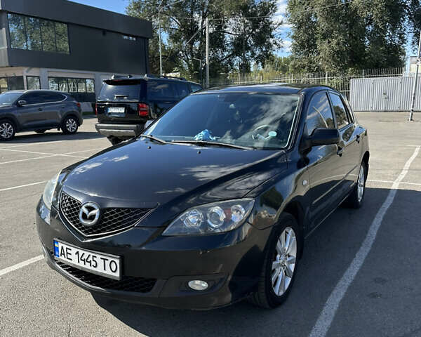 Чорний Мазда 3, об'ємом двигуна 1.6 л та пробігом 236 тис. км за 4555 $, фото 15 на Automoto.ua