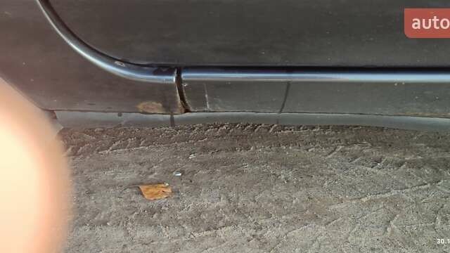 Чорний Мазда 3, об'ємом двигуна 1.6 л та пробігом 316 тис. км за 4300 $, фото 8 на Automoto.ua