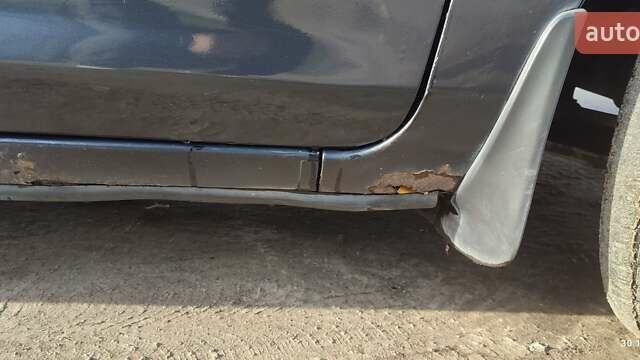 Чорний Мазда 3, об'ємом двигуна 1.6 л та пробігом 316 тис. км за 4300 $, фото 5 на Automoto.ua