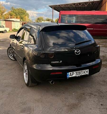 Черный Мазда 3, объемом двигателя 2 л и пробегом 338 тыс. км за 5500 $, фото 4 на Automoto.ua