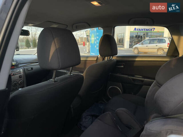 Черный Мазда 3, объемом двигателя 1.6 л и пробегом 360 тыс. км за 4600 $, фото 18 на Automoto.ua