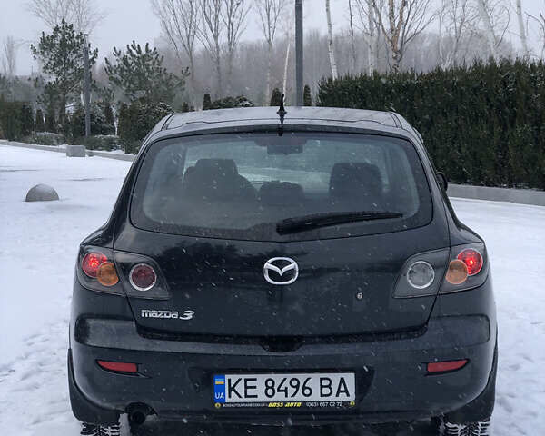 Черный Мазда 3, объемом двигателя 1.6 л и пробегом 296 тыс. км за 4499 $, фото 3 на Automoto.ua