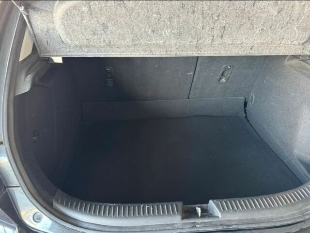 Черный Мазда 3, объемом двигателя 0 л и пробегом 300 тыс. км за 1700 $, фото 10 на Automoto.ua