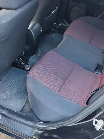 Черный Мазда 3, объемом двигателя 1.6 л и пробегом 260 тыс. км за 2800 $, фото 11 на Automoto.ua