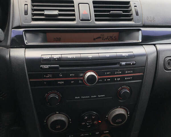 Черный Мазда 3, объемом двигателя 1.6 л и пробегом 296 тыс. км за 4499 $, фото 17 на Automoto.ua