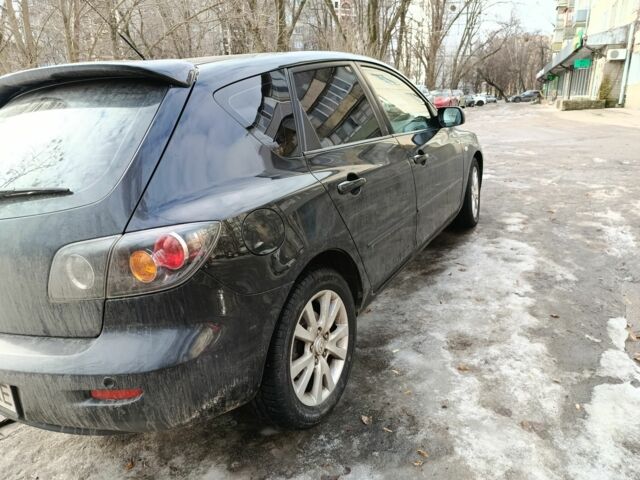 Черный Мазда 3, объемом двигателя 1.6 л и пробегом 217 тыс. км за 3900 $, фото 4 на Automoto.ua