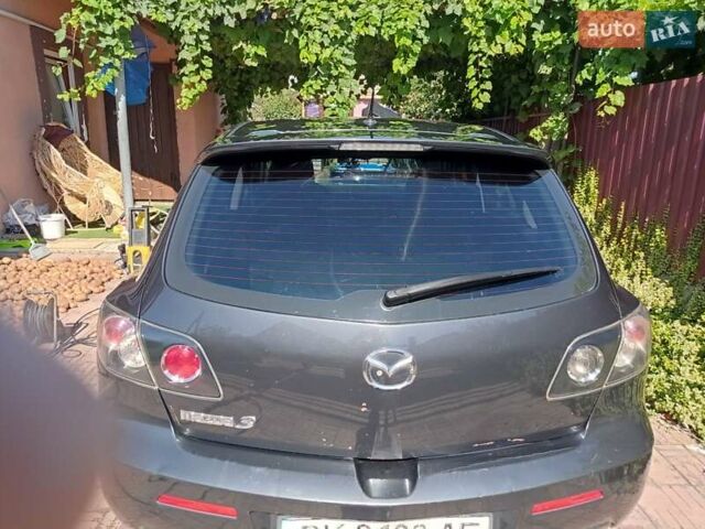 Чорний Мазда 3, об'ємом двигуна 1.6 л та пробігом 375 тис. км за 4500 $, фото 3 на Automoto.ua