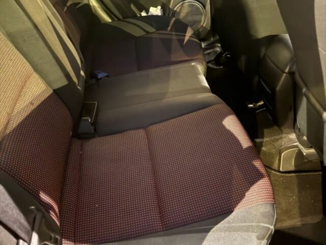 Черный Мазда 3, объемом двигателя 0 л и пробегом 254 тыс. км за 2499 $, фото 9 на Automoto.ua