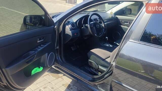 Чорний Мазда 3, об'ємом двигуна 1.6 л та пробігом 215 тис. км за 6500 $, фото 12 на Automoto.ua