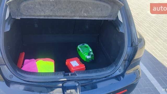 Чорний Мазда 3, об'ємом двигуна 1.6 л та пробігом 215 тис. км за 6500 $, фото 15 на Automoto.ua