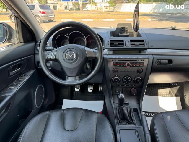 Черный Мазда 3, объемом двигателя 1.6 л и пробегом 131 тыс. км за 5990 $, фото 15 на Automoto.ua