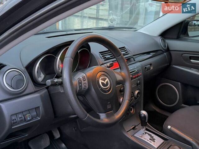 Черный Мазда 3, объемом двигателя 1.6 л и пробегом 197 тыс. км за 5700 $, фото 15 на Automoto.ua