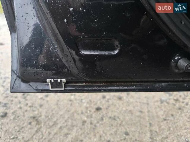 Чорний Мазда 3, об'ємом двигуна 1.6 л та пробігом 370 тис. км за 4500 $, фото 8 на Automoto.ua