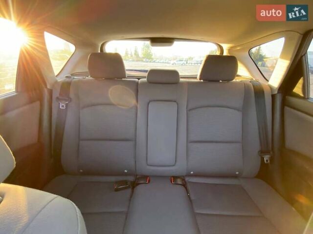 Черный Мазда 3, объемом двигателя 1.6 л и пробегом 168 тыс. км за 6300 $, фото 9 на Automoto.ua