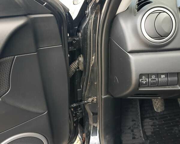 Чорний Мазда 3, об'ємом двигуна 1.6 л та пробігом 158 тис. км за 6000 $, фото 5 на Automoto.ua