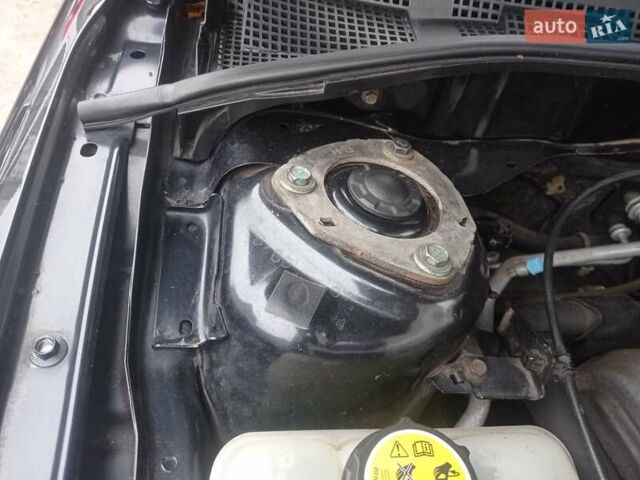 Черный Мазда 3, объемом двигателя 1.6 л и пробегом 165 тыс. км за 6100 $, фото 33 на Automoto.ua